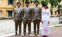 4 alumnos vietnamitas premiados en la XXV Olimpiada Internacional de Biología