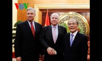 Fortalecen relaciones económica y defensiva Vietnam y Estados Unidos