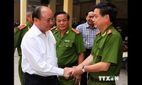 Felicitan a combatientes vietnamitas por el Día Nacional de Seguridad Pública