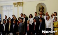 Vietnam y Rusia refuerzan cooperación empresarial