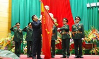 Presidente vietnamita exalta importancia del dominio de la técnica en el ejército 