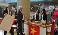 Participa Vietnam en “Día de las embajadas” en Alemania 