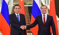 Firman en Moscú acuerdos de cooperación entre Rusia y China