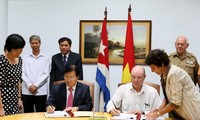 Coinciden Vietnam y Cuba impulsar cooperación económica y comercial