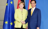 Medios de Alemania destacan logros de gira europea del premier vietnamita 