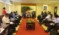 Segundo debate de cooperación económica entre Vietnam y Laos
