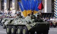 Adquiere Ucrania armas por 60 millones de dólares 