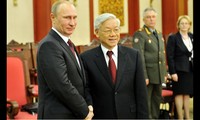 Secretario del Partido Comunista de Vietnam conversa con presidente y primer ministro rusos