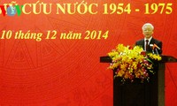 Máximo líder político de Vietnam recibe a veteranos revolucionarios 