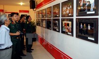 Exposición de fotos y veladas artísticas por 70 años del Ejército Popular de Vietnam