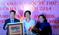 Recibe Hanoi turista número 3 millones en 2014