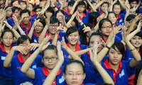 Jóvenes vietnamitas desempeñan  importante rol en el desarrollo nacional