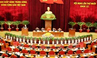 Última jornada del X pleno del Comité Central del Partido Comunista de Vietnam