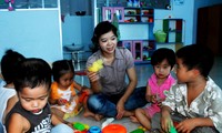 Da Nang intensifica la atención de niños 