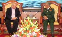 Vietnam y Estados Unidos promueven cooperación en defensa 