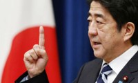 Cuestiona Primer ministro japonés Constitución pacifista