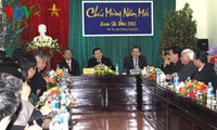 Visita presidente vietnamita provincia central Ha Tinh