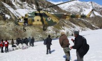Un centenar de víctimas mortales en avalanchas en Afganistán