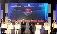 Obsequian premios de Jóvenes Sobresalientes 2014