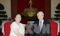 Líderes vietnamitas reciben delegaciones de Laos e India al margen de IPU 132