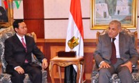 Inspector general vietnamita se entrevista con premier egipcio