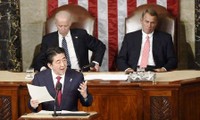 Premier japonés pronuncia su discurso histórico en el Congreso estadounidense