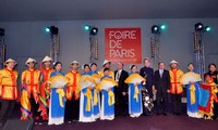 Presenta Vietnam rasgos culturales tradicionales en Feria Internacional de París