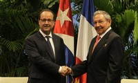 Abandera presidente francés descongelación de relaciones entre Occidente y Cuba