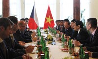 Ratifican dirigentes de Vietnam y República Checa interés de afianzar relaciones