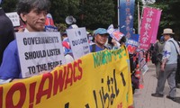 Protestan japoneses por nueva base militar estadounidense 