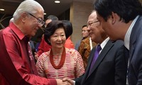 Ministro vietnamita se entrevistó con premier singapurense