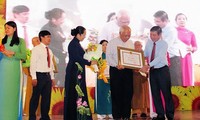 Honran a 125 ciudadanos vietnamitas sobresalientes
