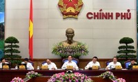 Sesiona reunión ordinaria del Gobierno vietnamita 