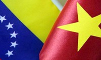 Felicitan dirigentes vietnamitas a Venezuela por aniversario 204 de su Día Nacional
