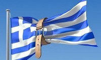 Traza Eurozona condiciones sobre tercer paquete de asistencia para Grecia  