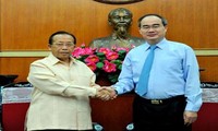 Estrechan cooperación entre Frentes de la Patria de Vietnam y Laos