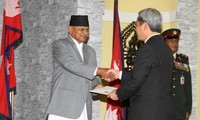 Vietnam y Nepal estrechan relaciones de cooperación