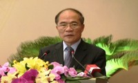 Presidente del Parlamento vietnamita pide llevar la Constitución a la vida