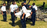 Pedazo de avión encontrado en la isla de la Reunión es ala de un Boeing 777