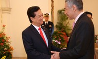 Finaliza el premier vietnamita sus visitas a Malasia y Singapur
