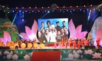 Localidades vietnamitas saludan a la Fiesta Nacional 