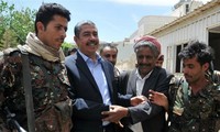 Regresan a Yemen premier y ministros exiliados en Arabia Saudita