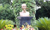Inauguran el monumento de Ho Chi Minh en México