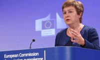 Comisión Europea propone aumentar presupuestos para solucionar crisis migratoria 