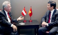 Presidente de Vietnam conversa con homólogos de Austria y Chile