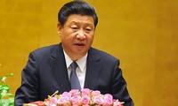 Xi Jinping habla en el Parlamento vietnamita tras reunirse con su presidente