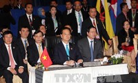 Primer ministro vietnamita llama a construir una Comunidad de ASEAN unida y sólida