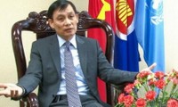 Vietnam contribuye al éxito de la 27 Cumbre de la ASEAN