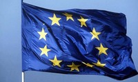 Coordina Unión Europea con redes sociales para combatir terrorismo en Internet