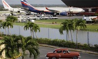 Cuba y Estados Unidos acuerdan restablecer vuelos directos